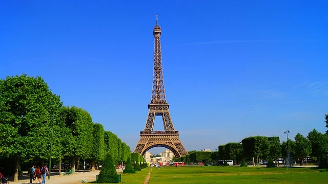 5 days itinerary paris visits